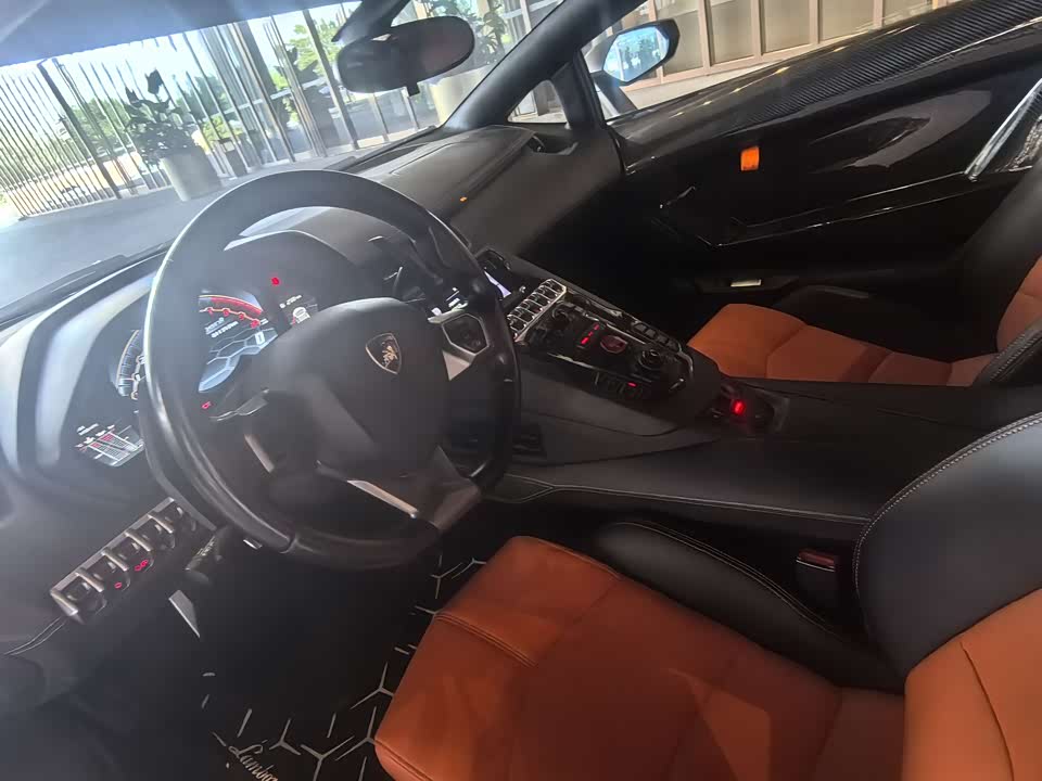 Lamborghini Aventador