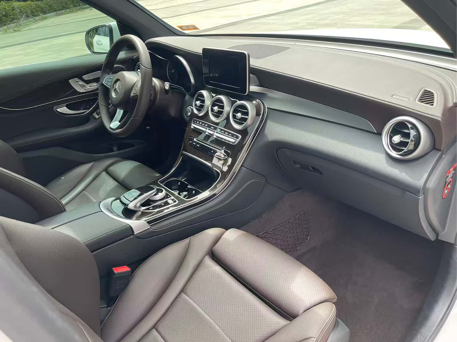 Mercedes-Benz GLC, 2019 15