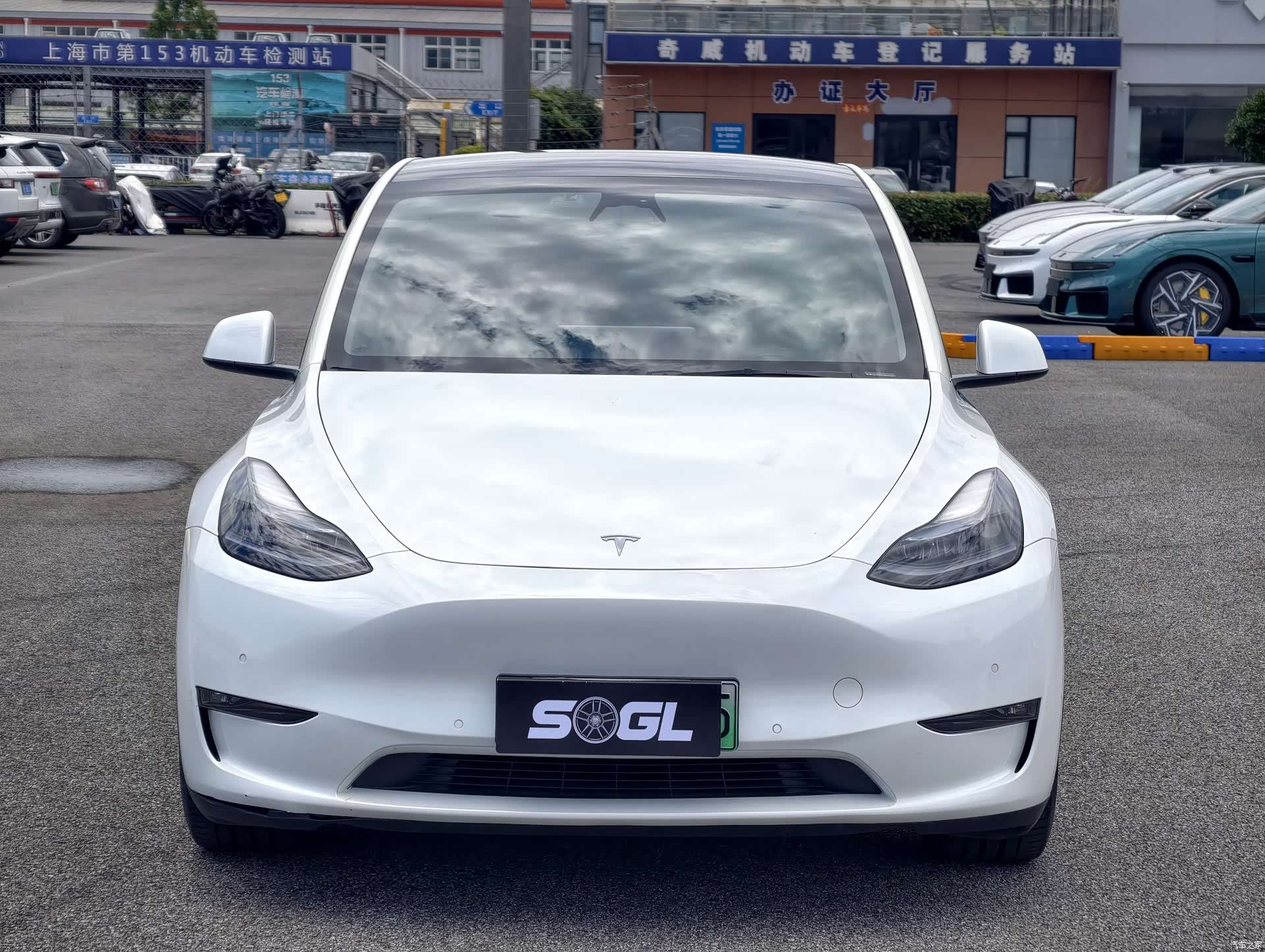 Tesla Model Y, 2023 2