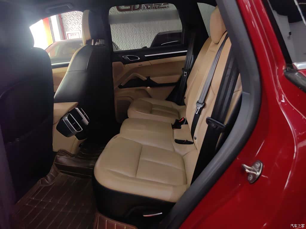 Porsche Cayenne, 2016 10