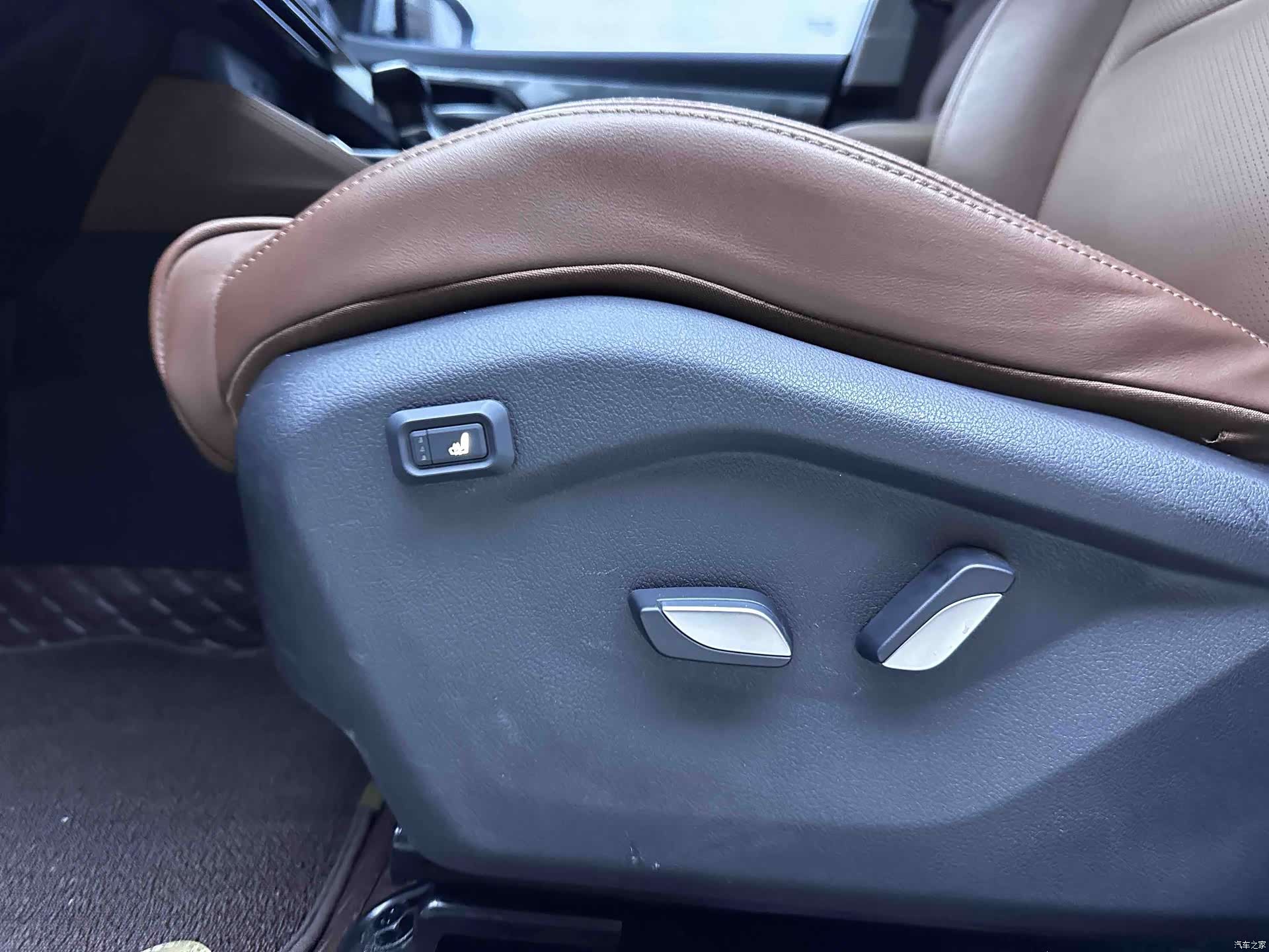 Geely X6, 2022 19