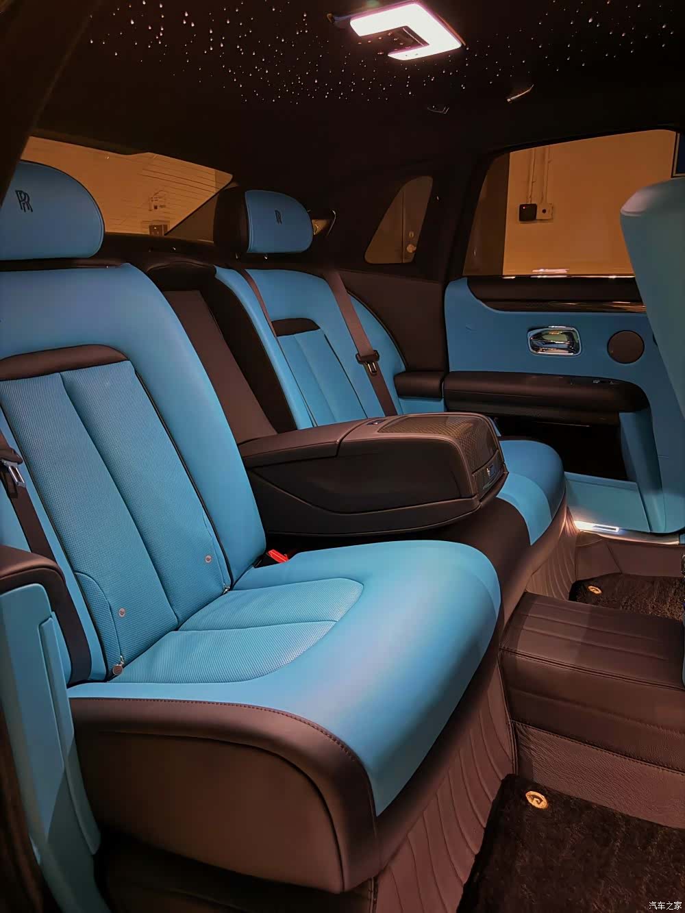 Rolls-Royce Ghost, 2023 9
