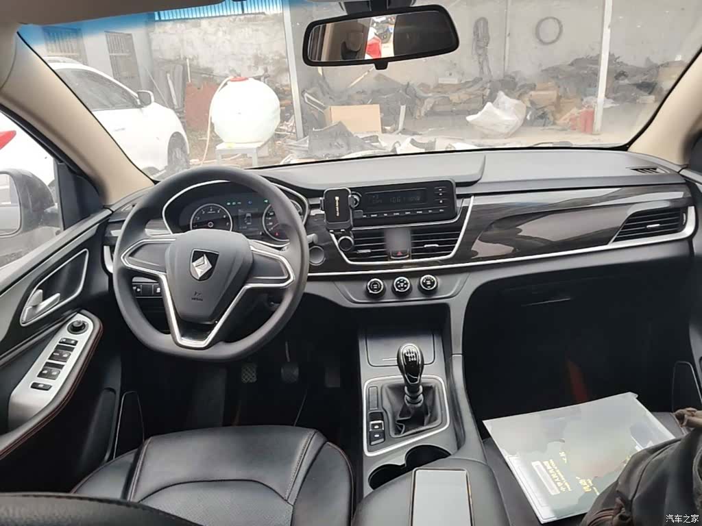 Wuling 560, 2017 6