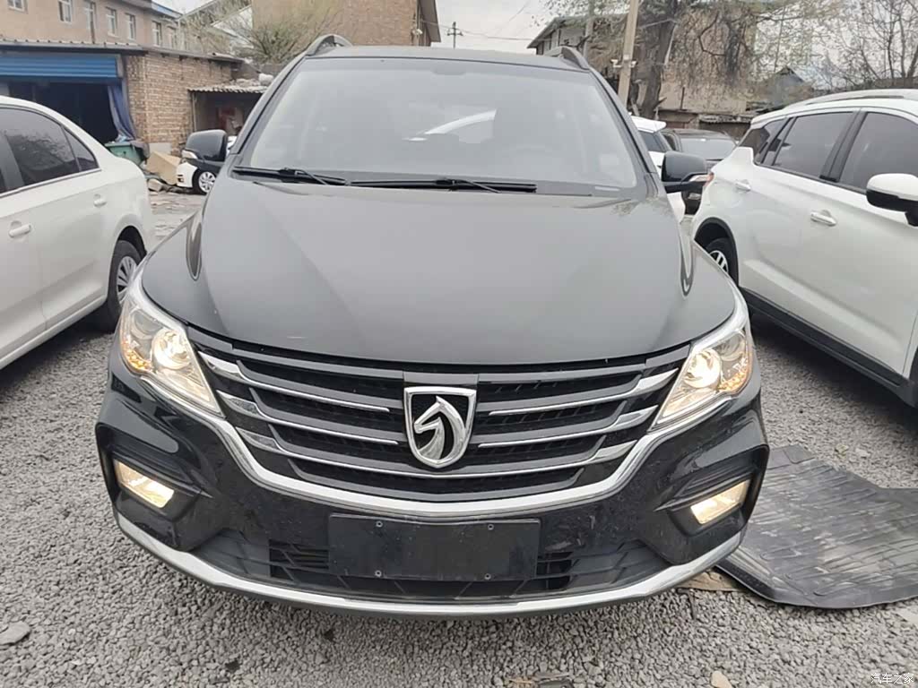 Wuling 560, 2017 3