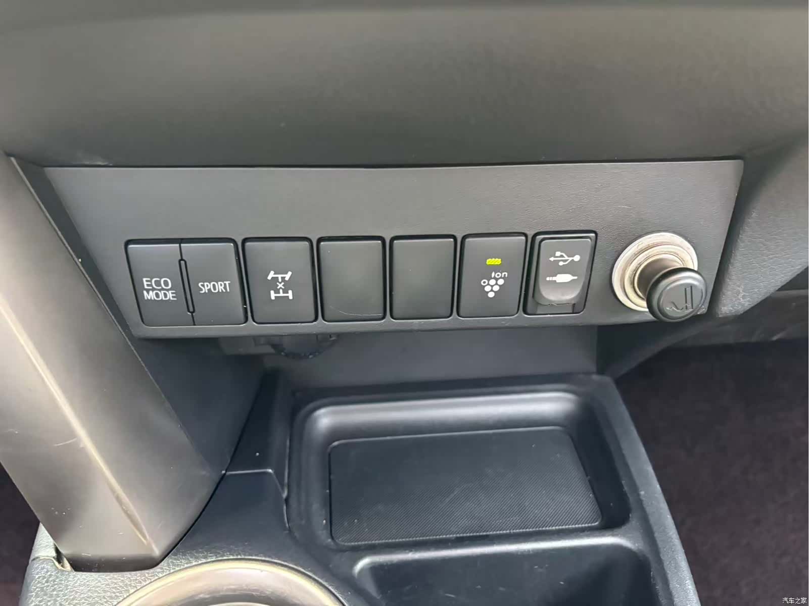 Toyota RAV4, 2014 14