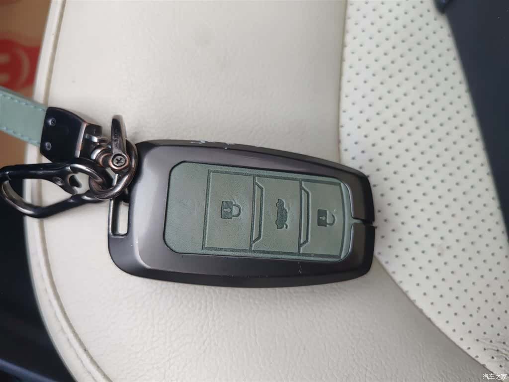 Changan V7, 2016 9