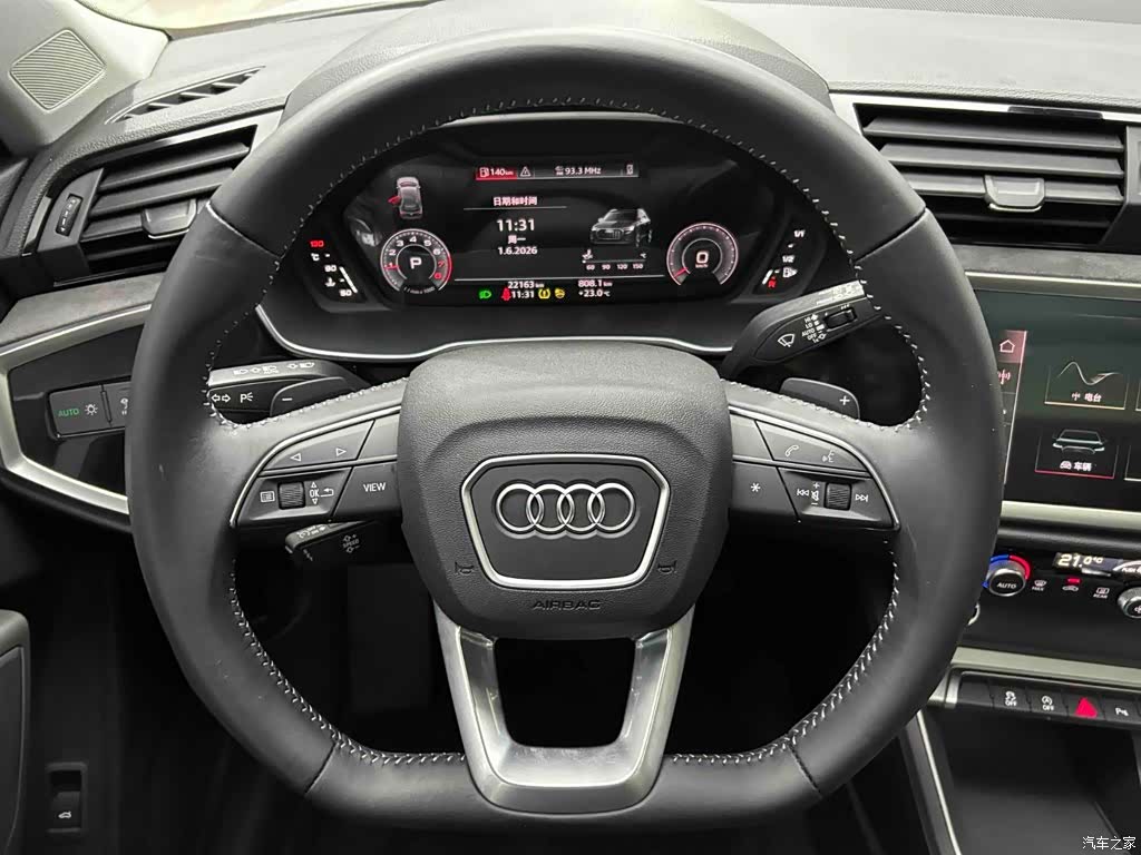 Audi Q3, 2022 3