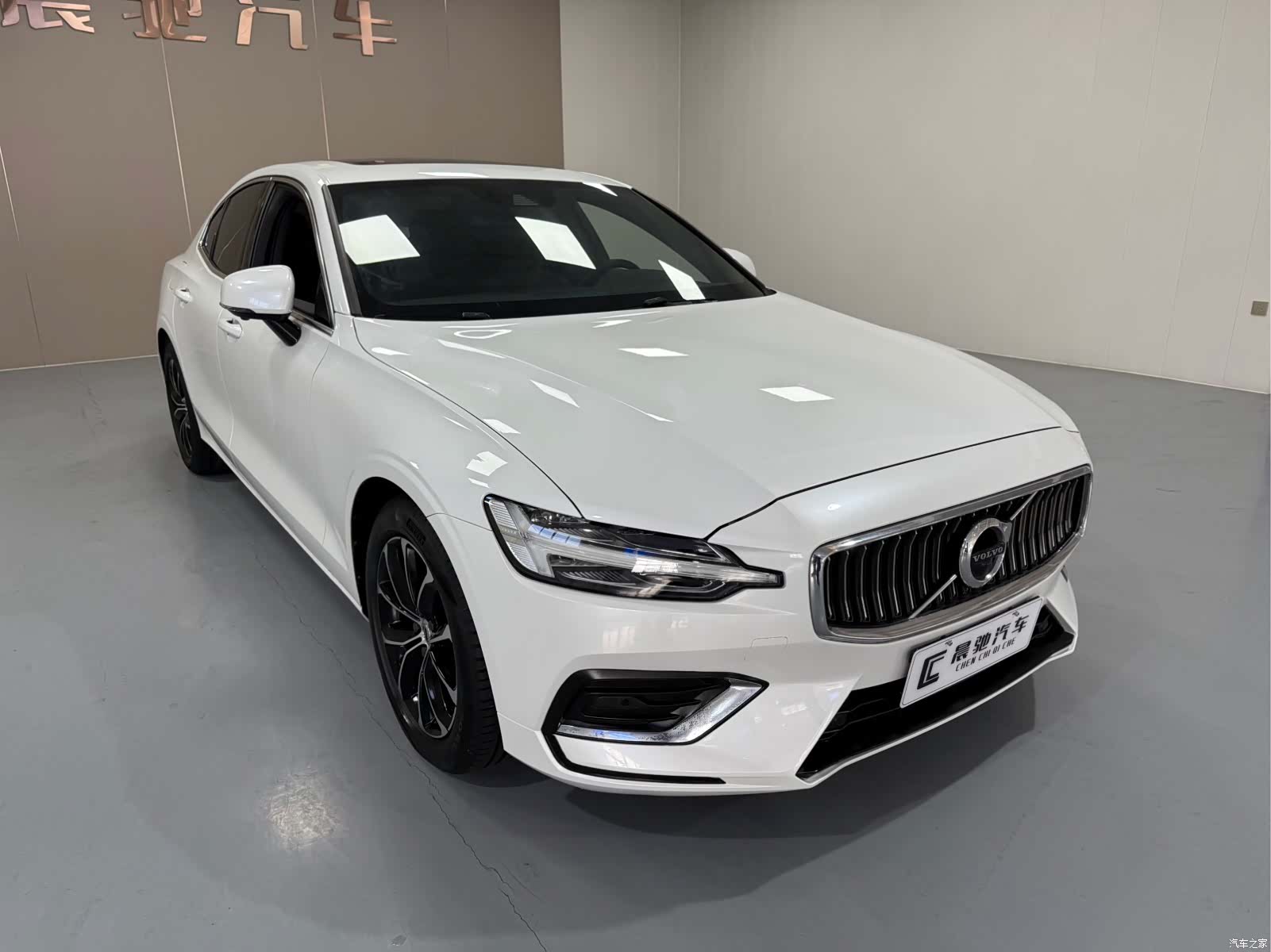 Volvo S60, 2021 3