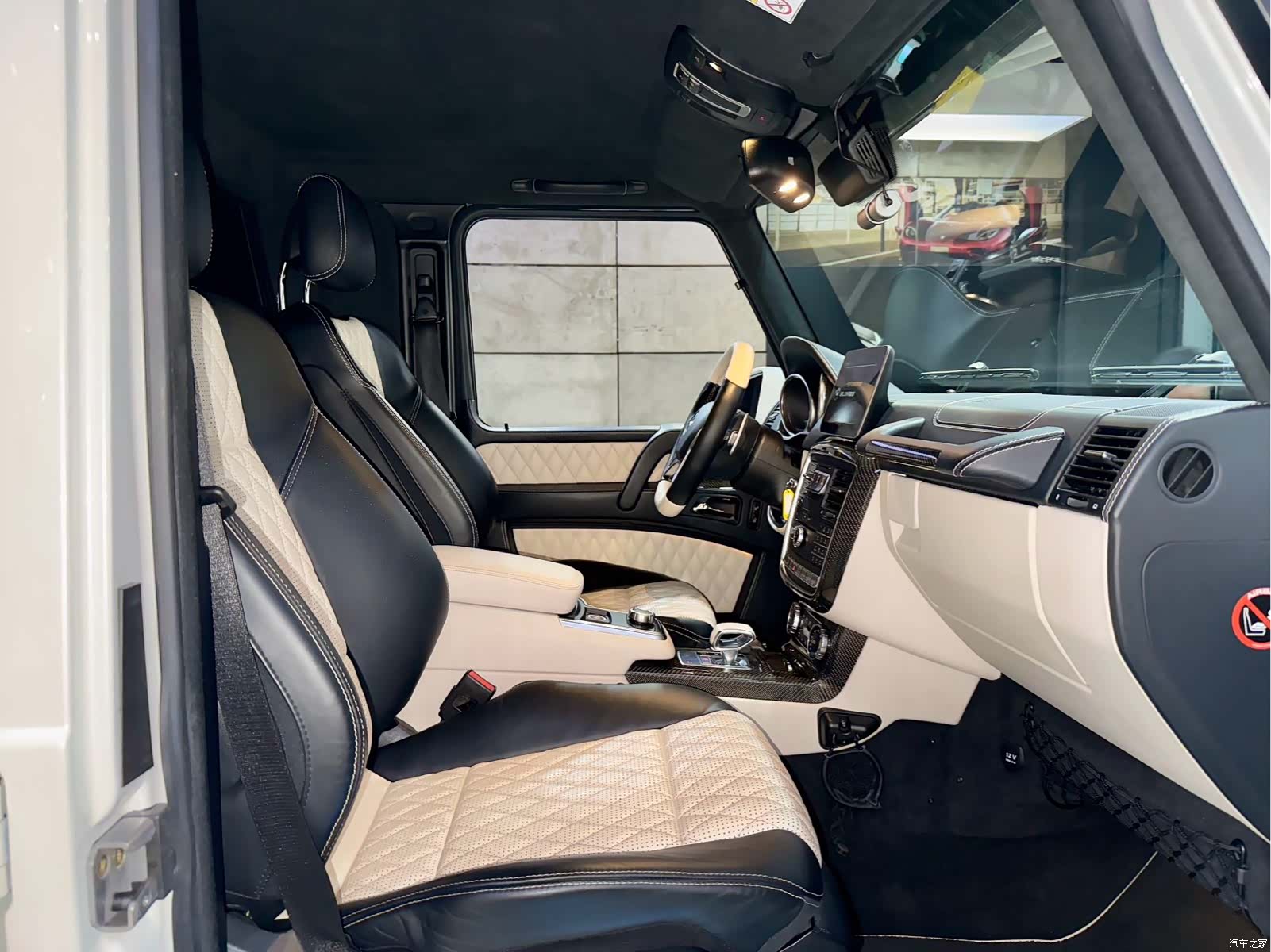 Mercedes-Benz G-Class, 2018 33