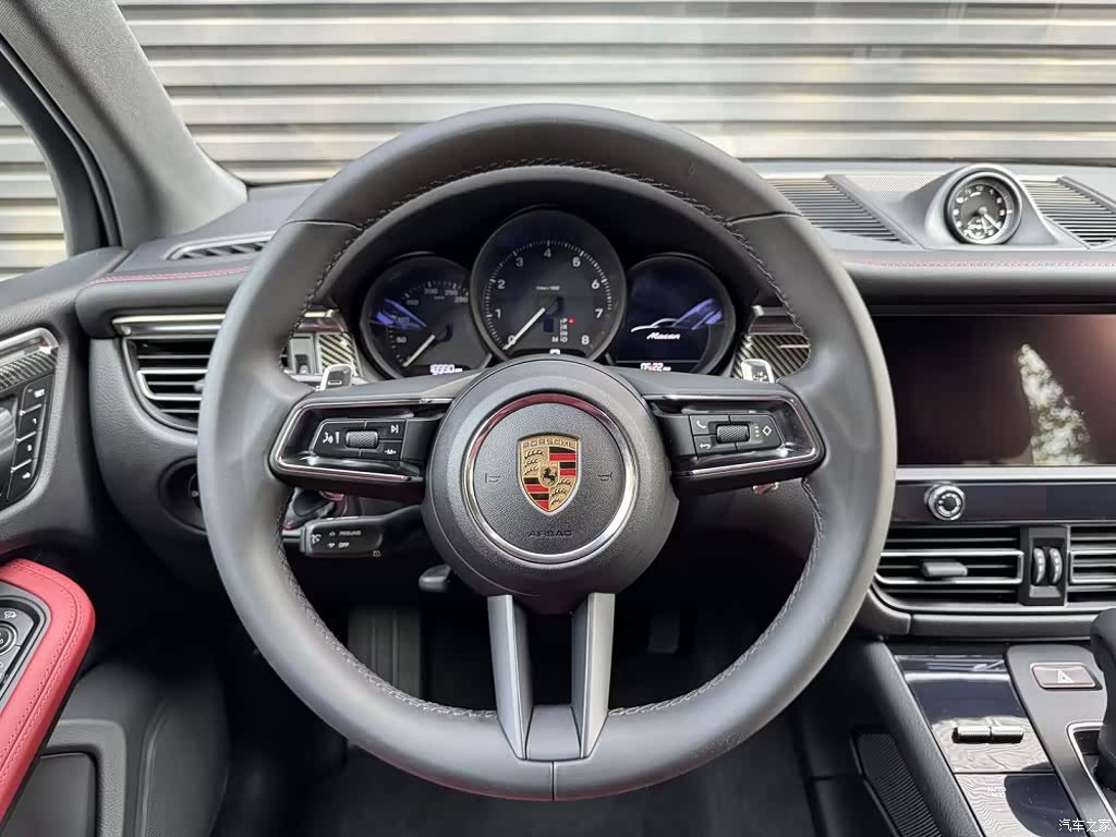 Porsche Macan, 2024 4