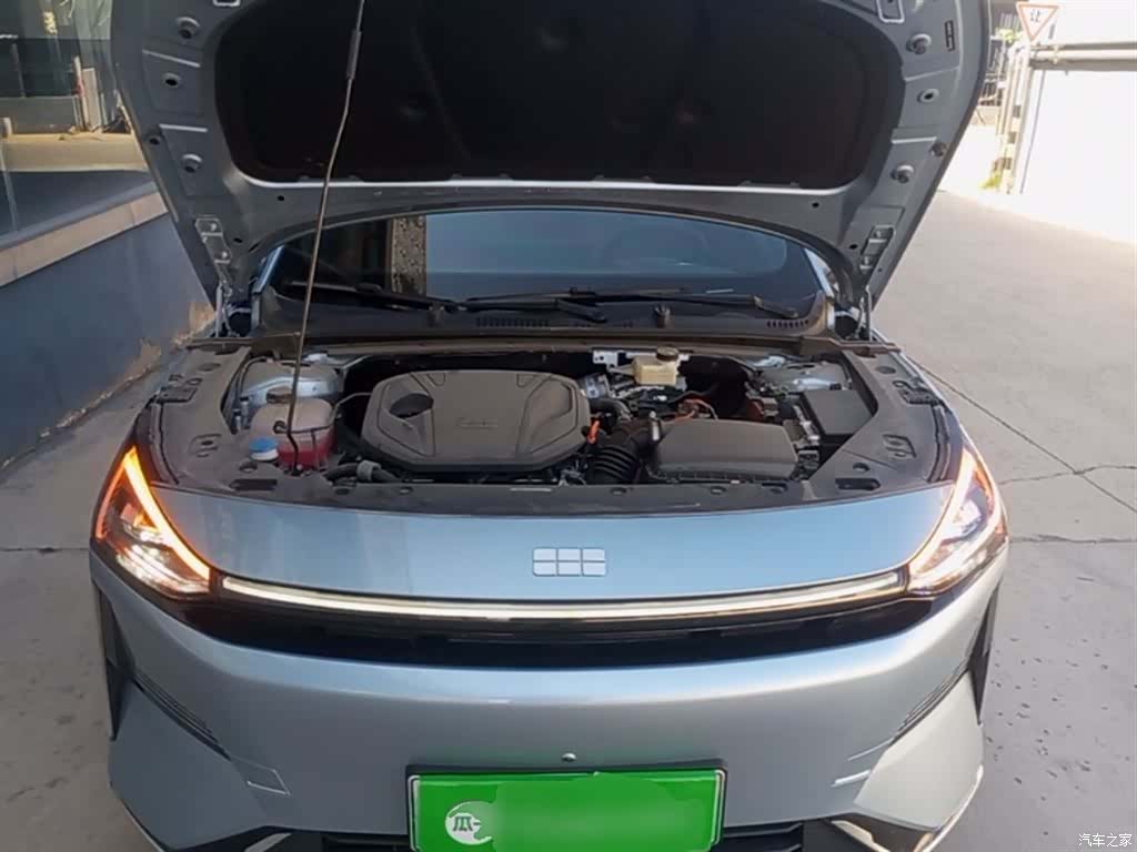 Geely Galaxy L6, 2025 20