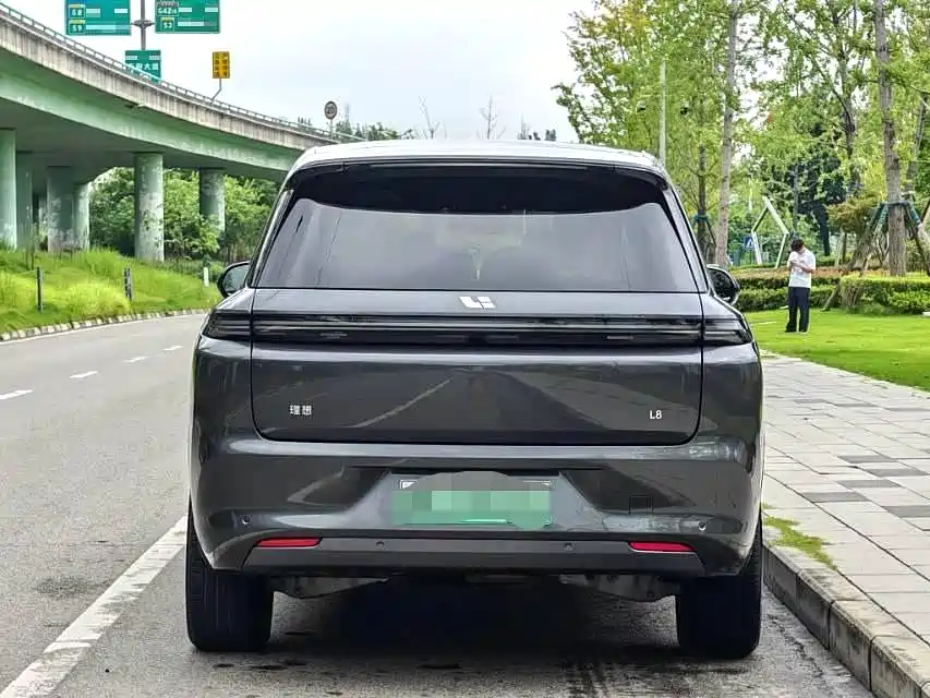 Li Auto Ideal L8