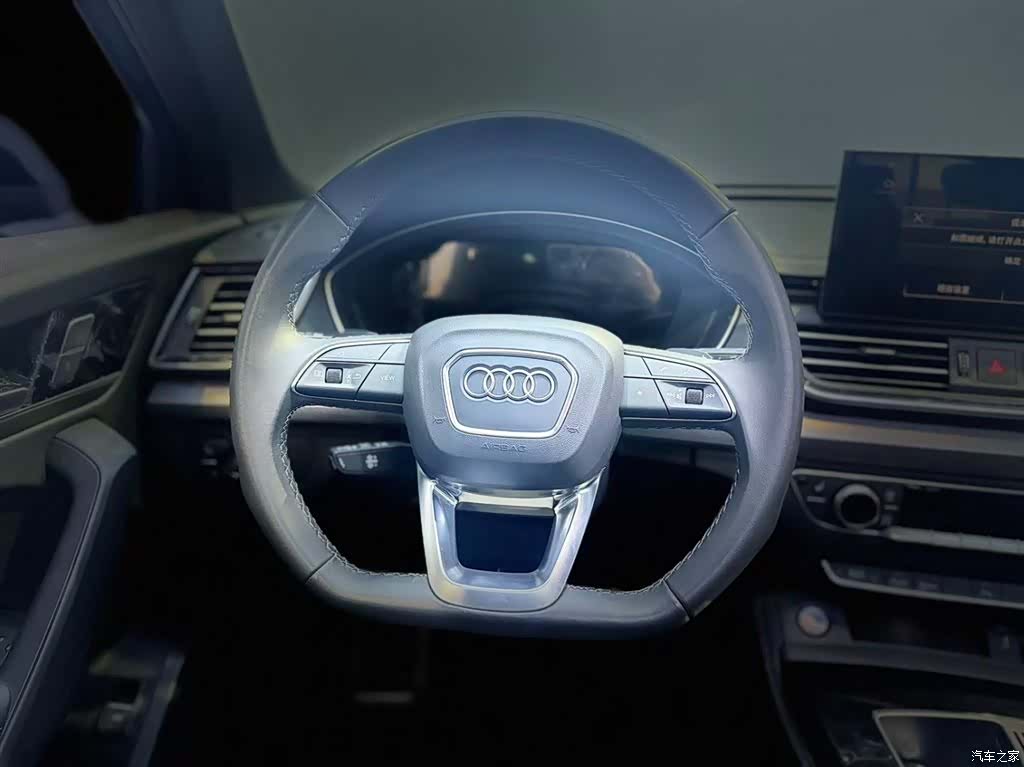 Audi Q5L, 2025 15