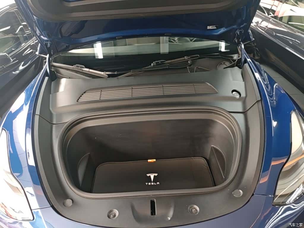 Tesla Model Y, 2021 20