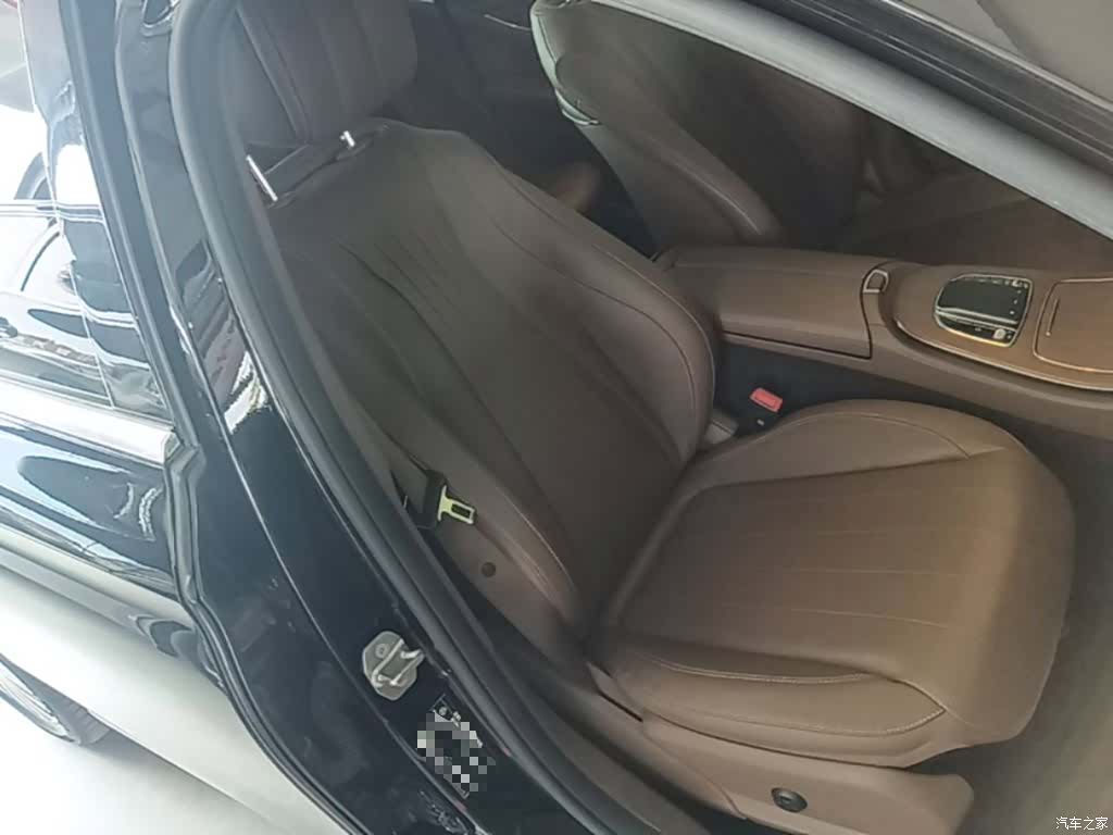 Mercedes-Benz E-Class, 2024 25