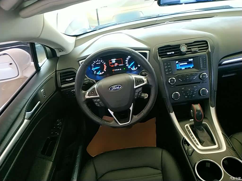 Ford Mondeo, 2015 11