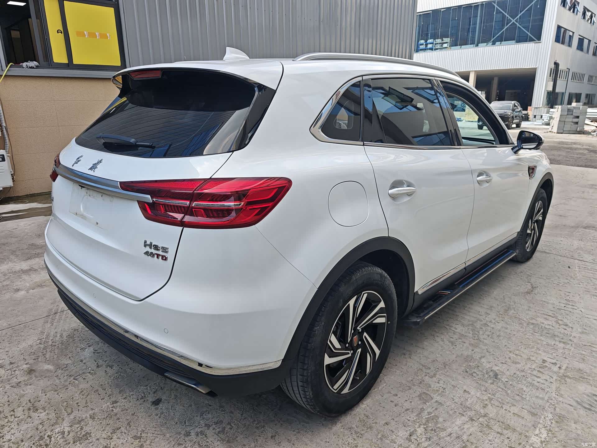 Hongqi HS5, 2023 6