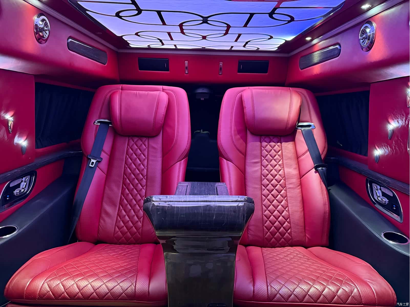 Cadillac Escalade, 2018 43