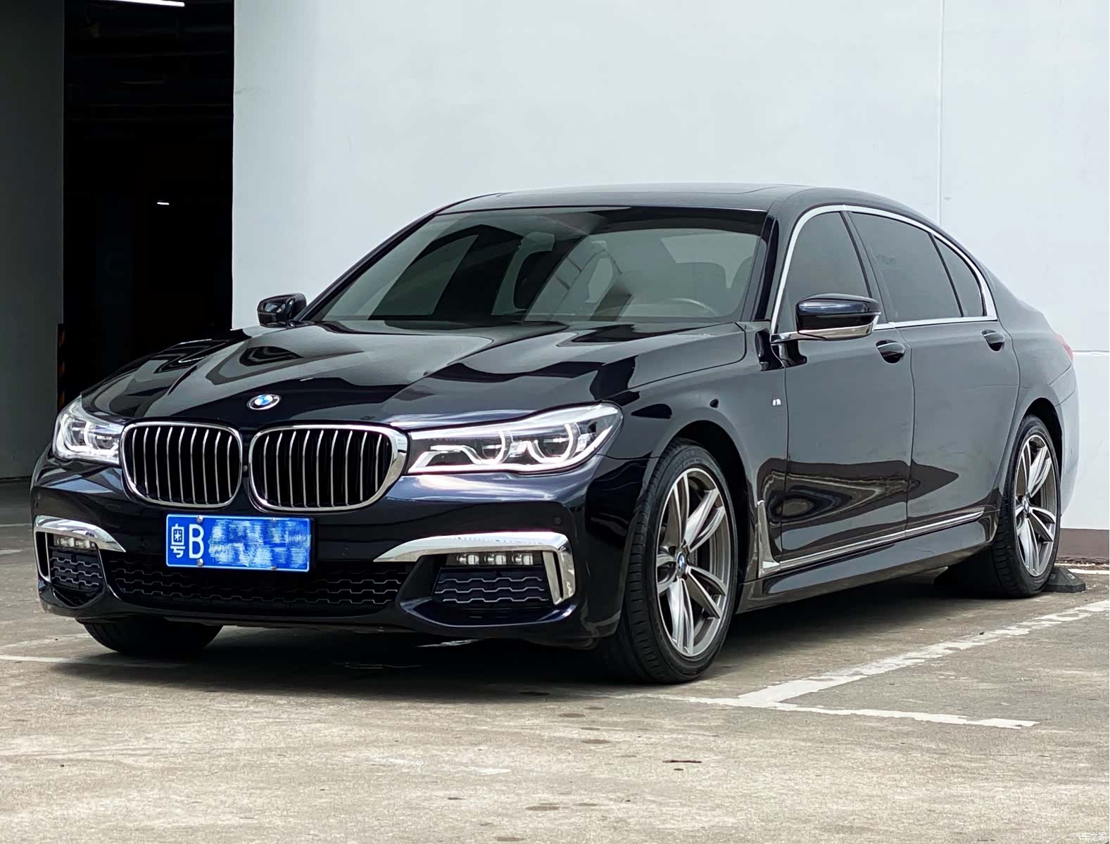 BMW 7 Series, 2018 1