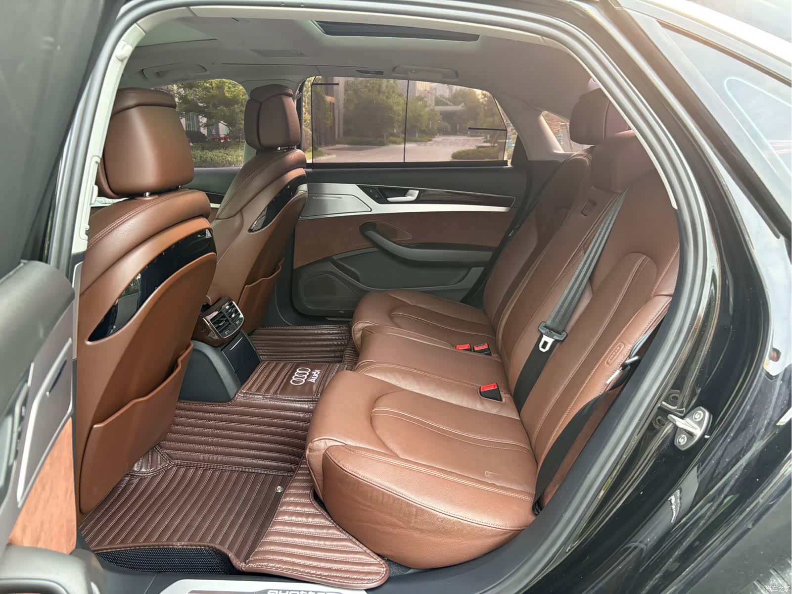 Audi A8L, 2017 11