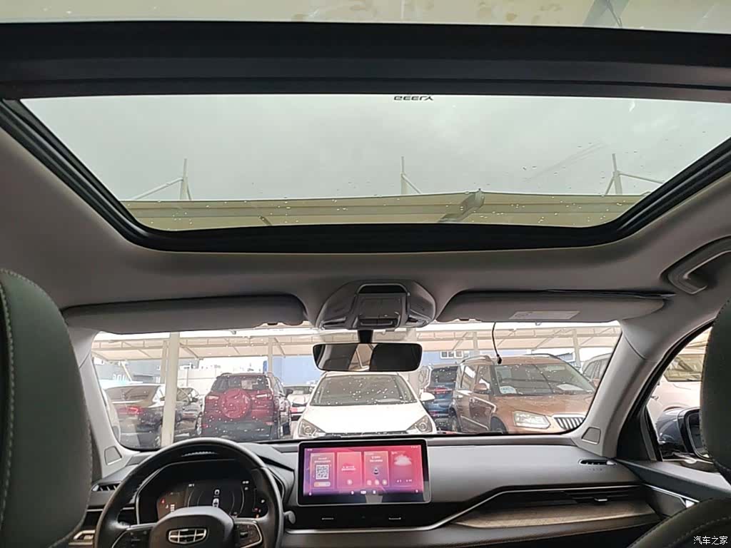 Geely Preface, 2022 18