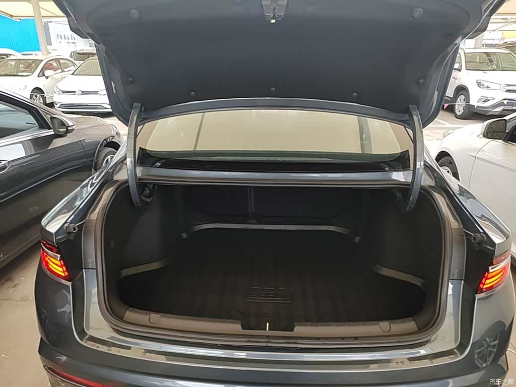 Geely Preface, 2022 19