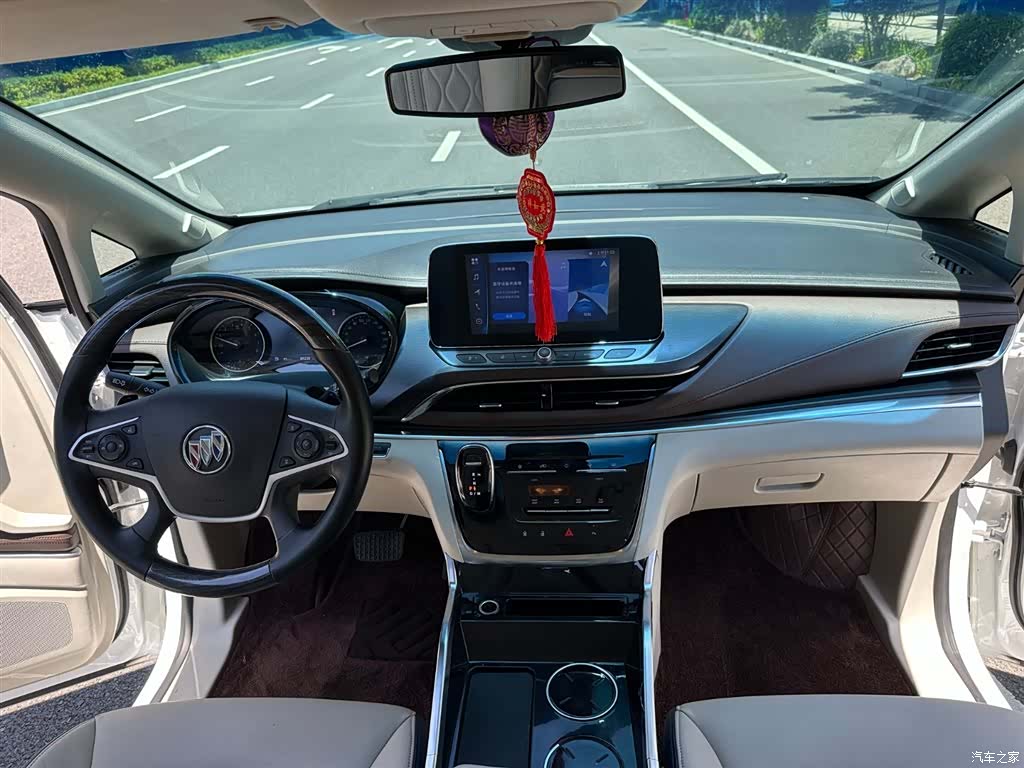 Buick GL8, 2020 6
