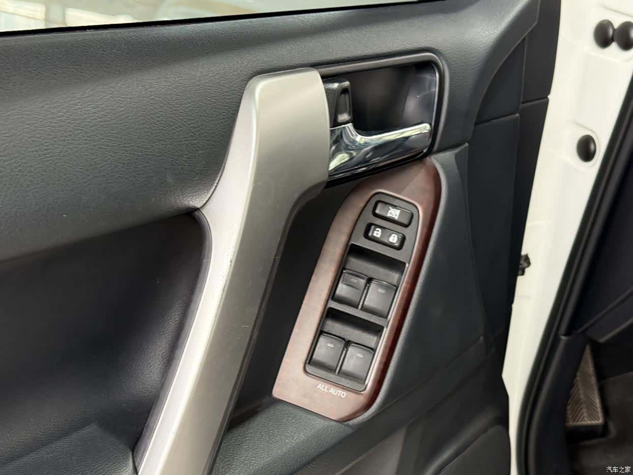 Toyota Prado, 2016 16