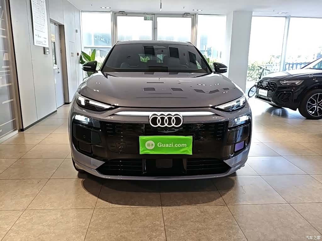 Audi e-tron, 2025 3