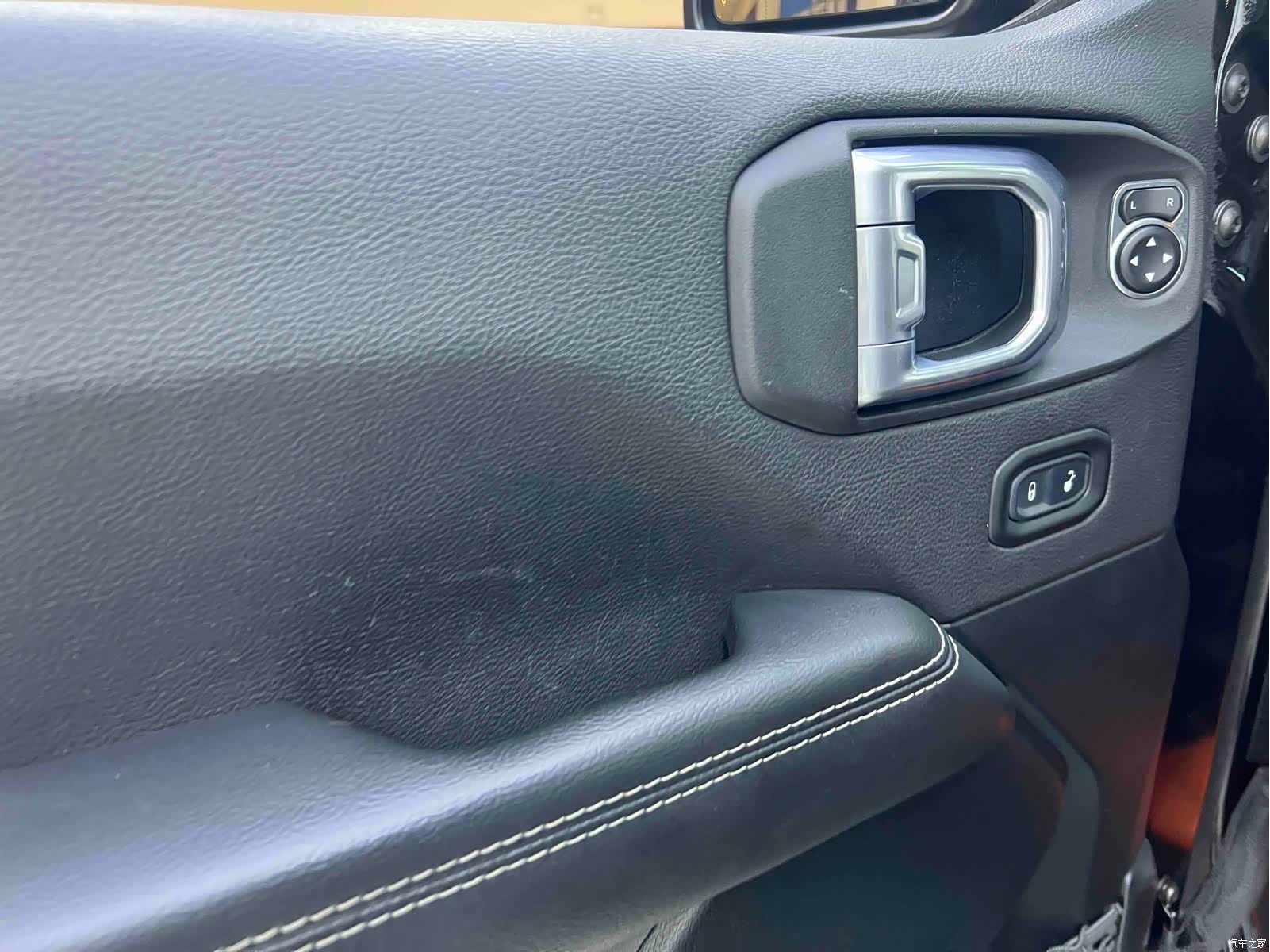 Jeep Wrangler, 2021 19