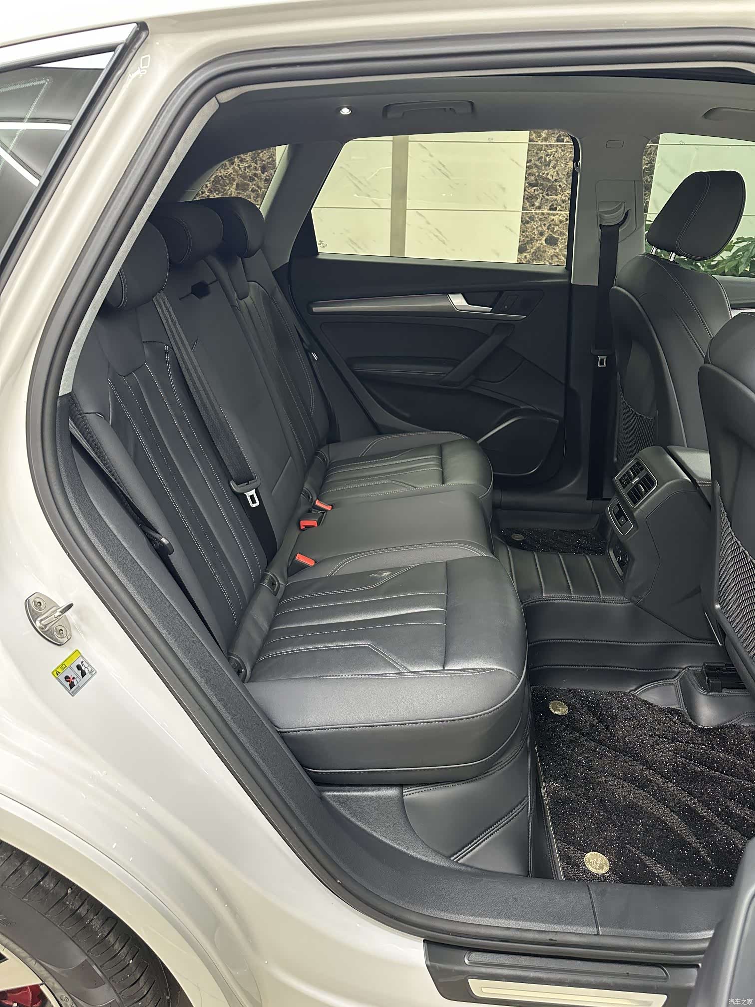 Audi Q5L, 2022 13