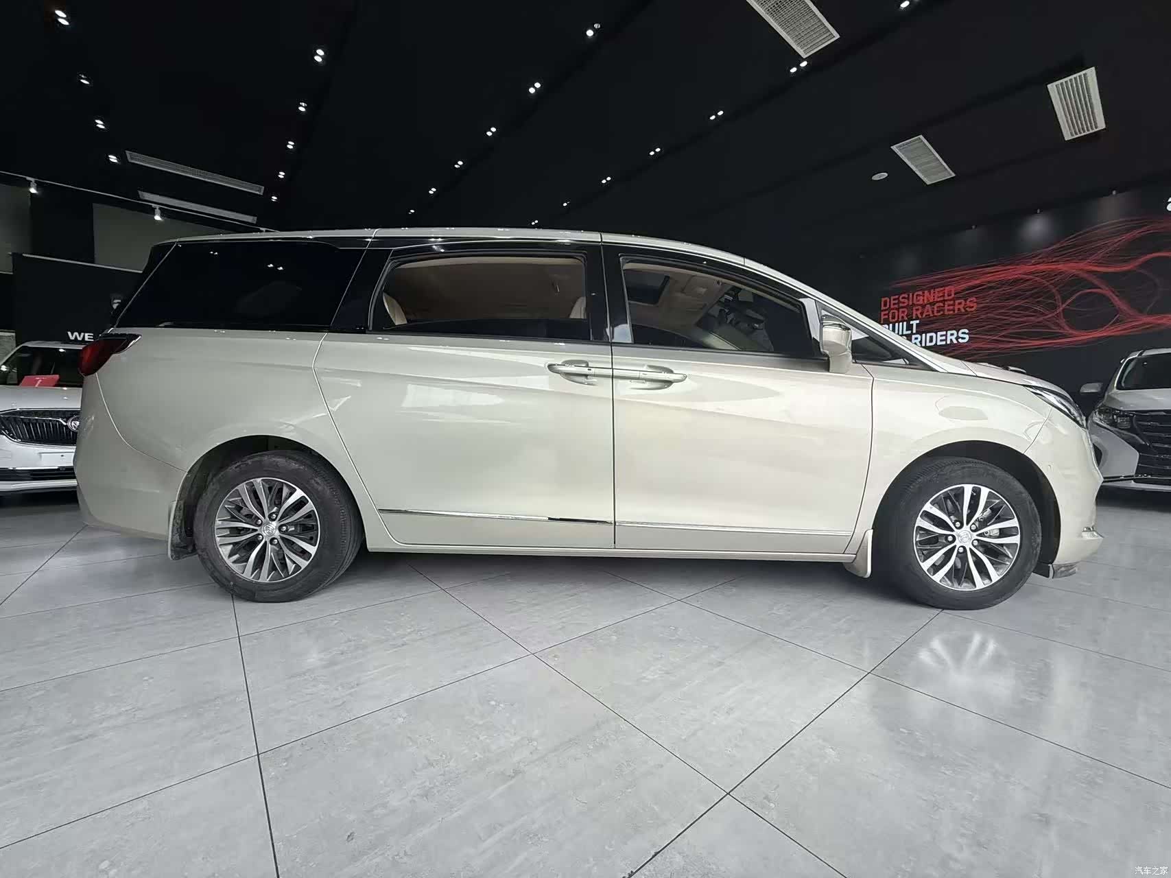 Buick GL8, 2022 15