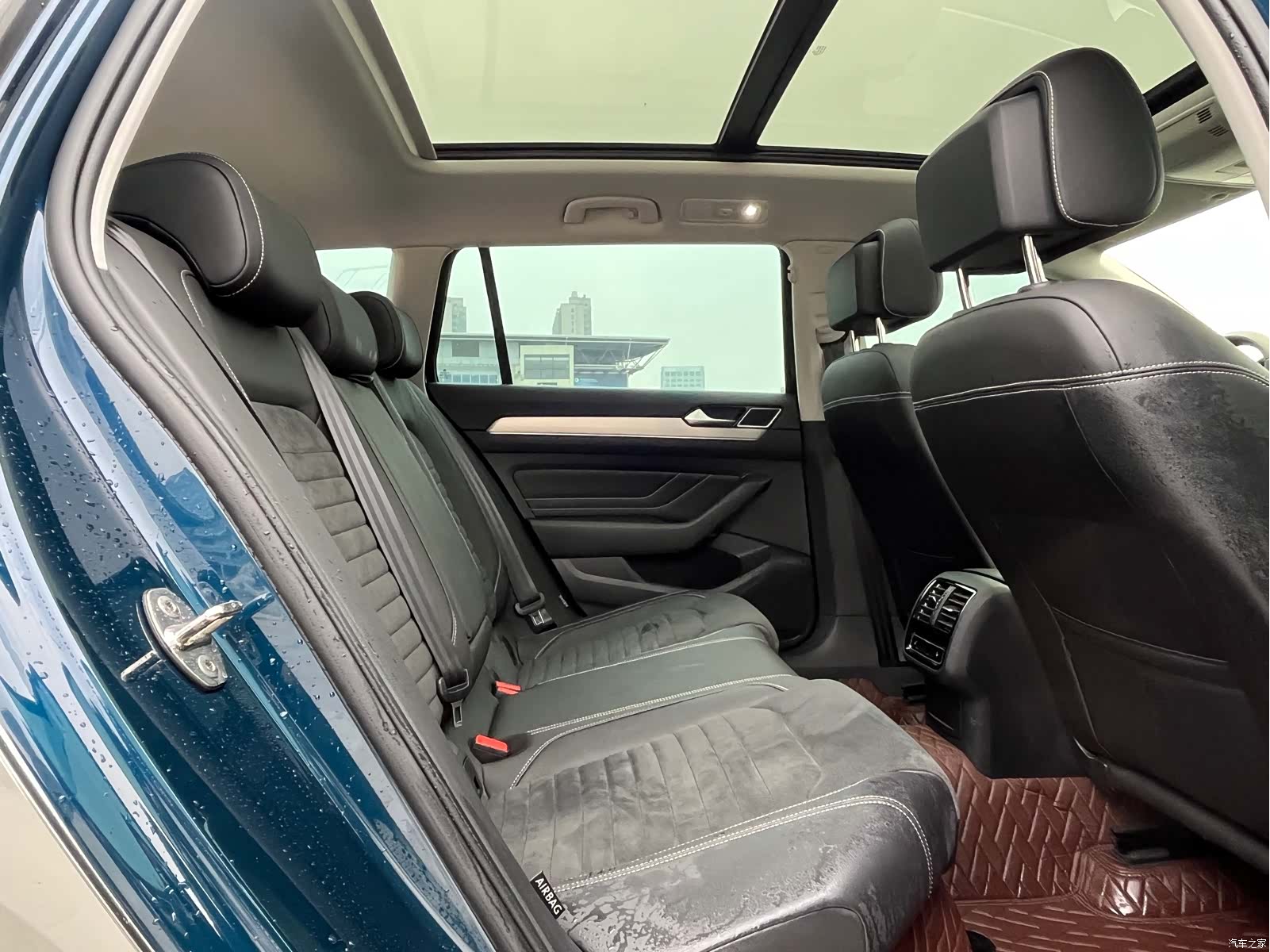 Volkswagen Variant, 2023 15