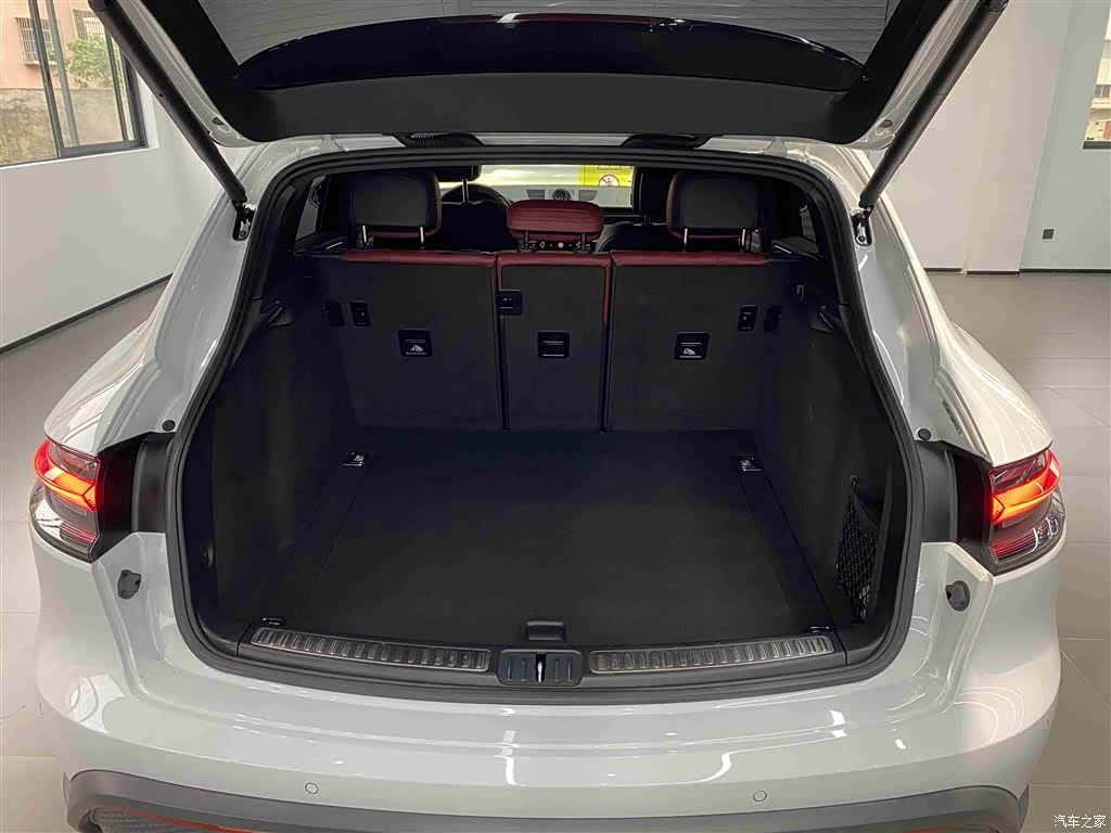 Porsche Macan, 2023 23