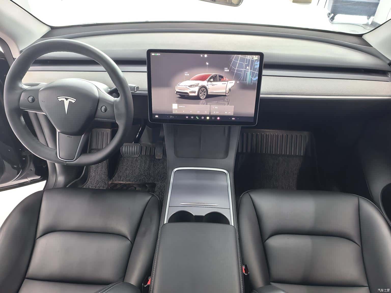 Tesla Model Y, 2023 4