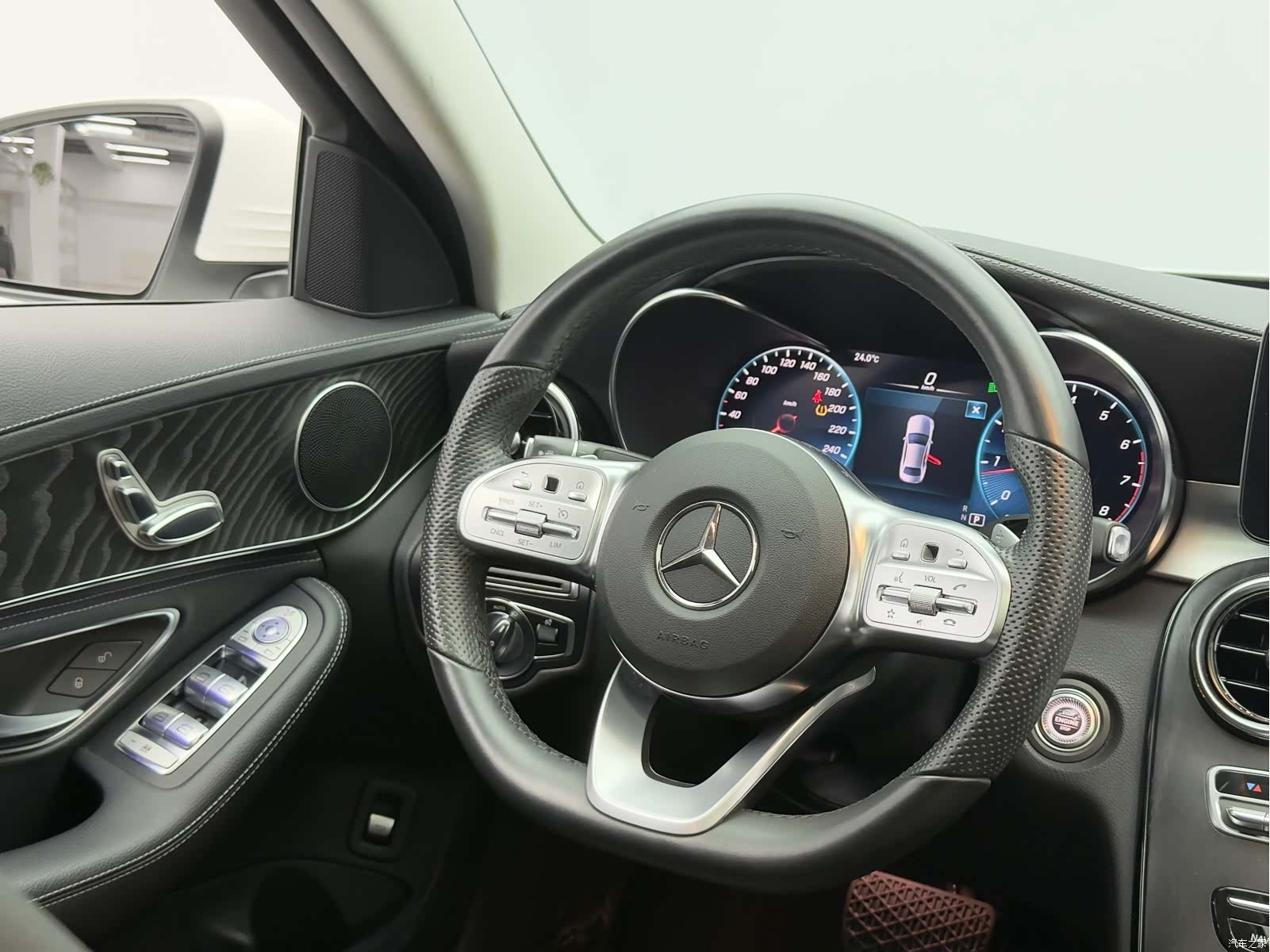 Mercedes-Benz C-Class, 2020 13