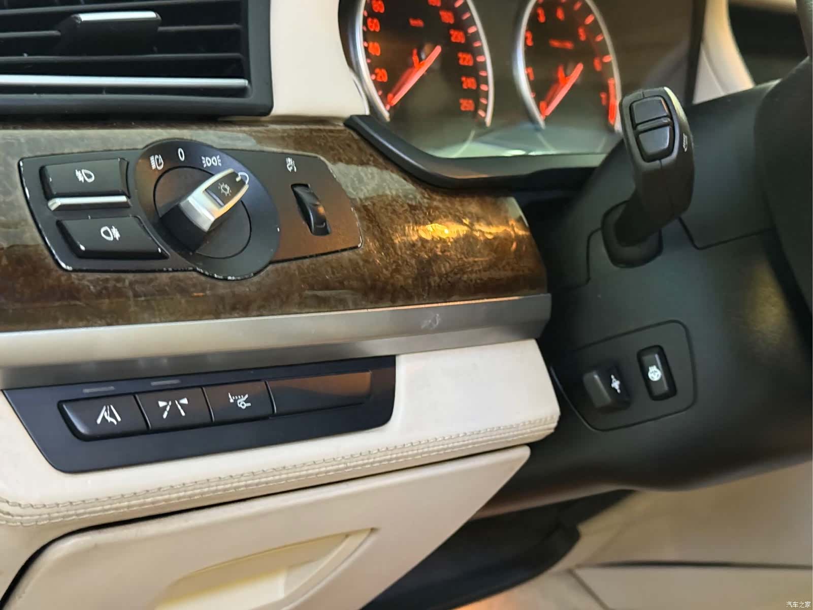 BMW 7 Series, 2010 6