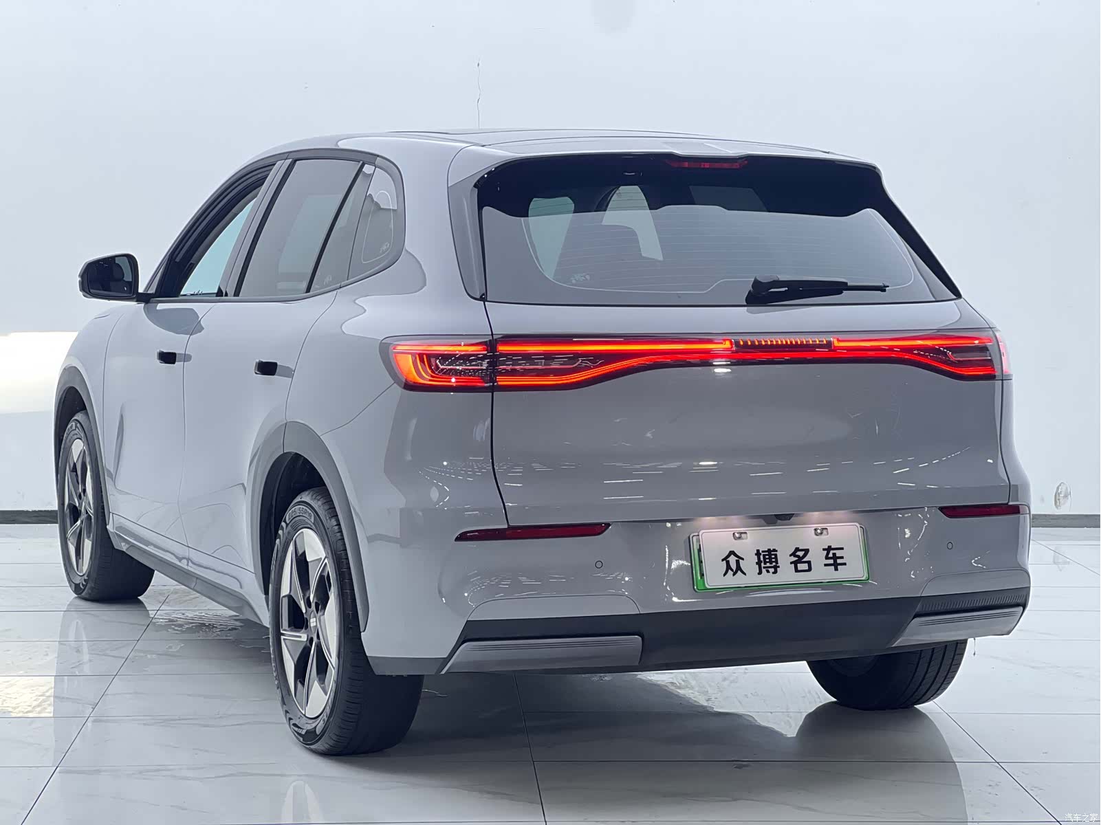 Geely Galaxy E5, 2025 3
