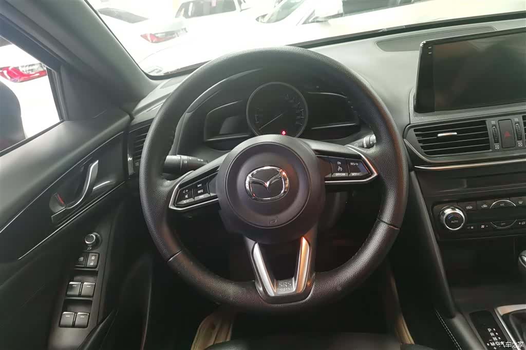 Mazda CX-4, 2021 15