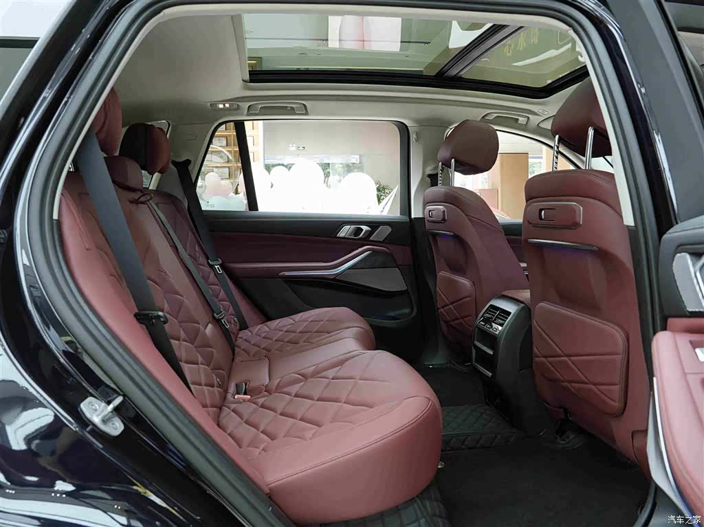 BMW X5, 2025 13