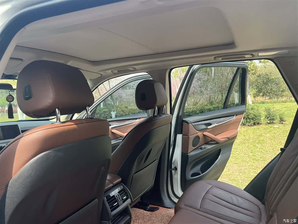 BMW X5, 2015 14