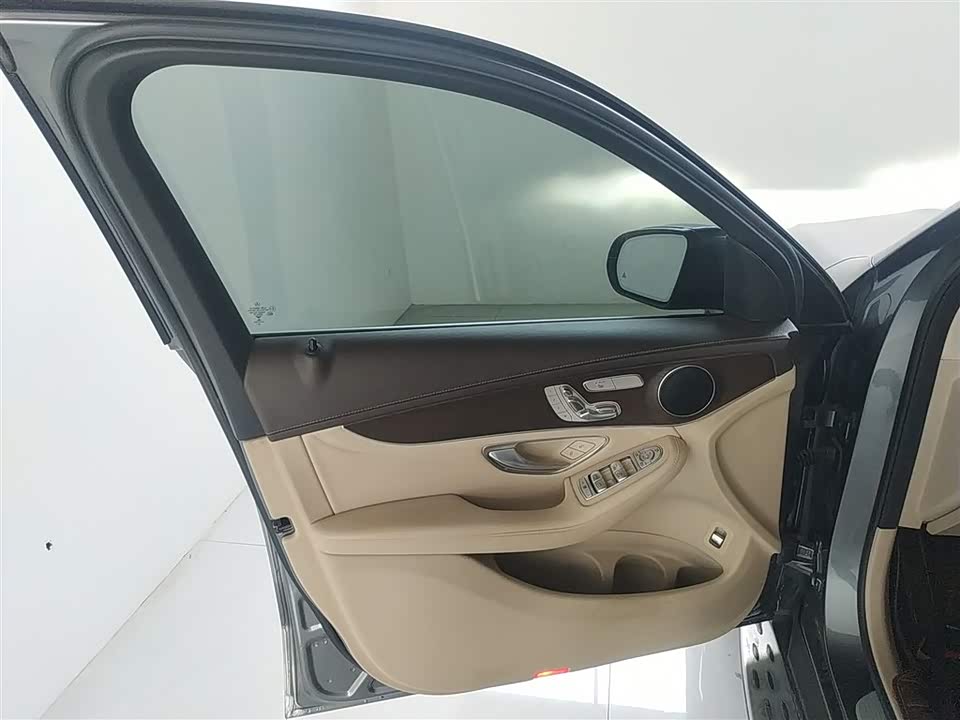 Mercedes-Benz GLC Mercedes-Benz GLC