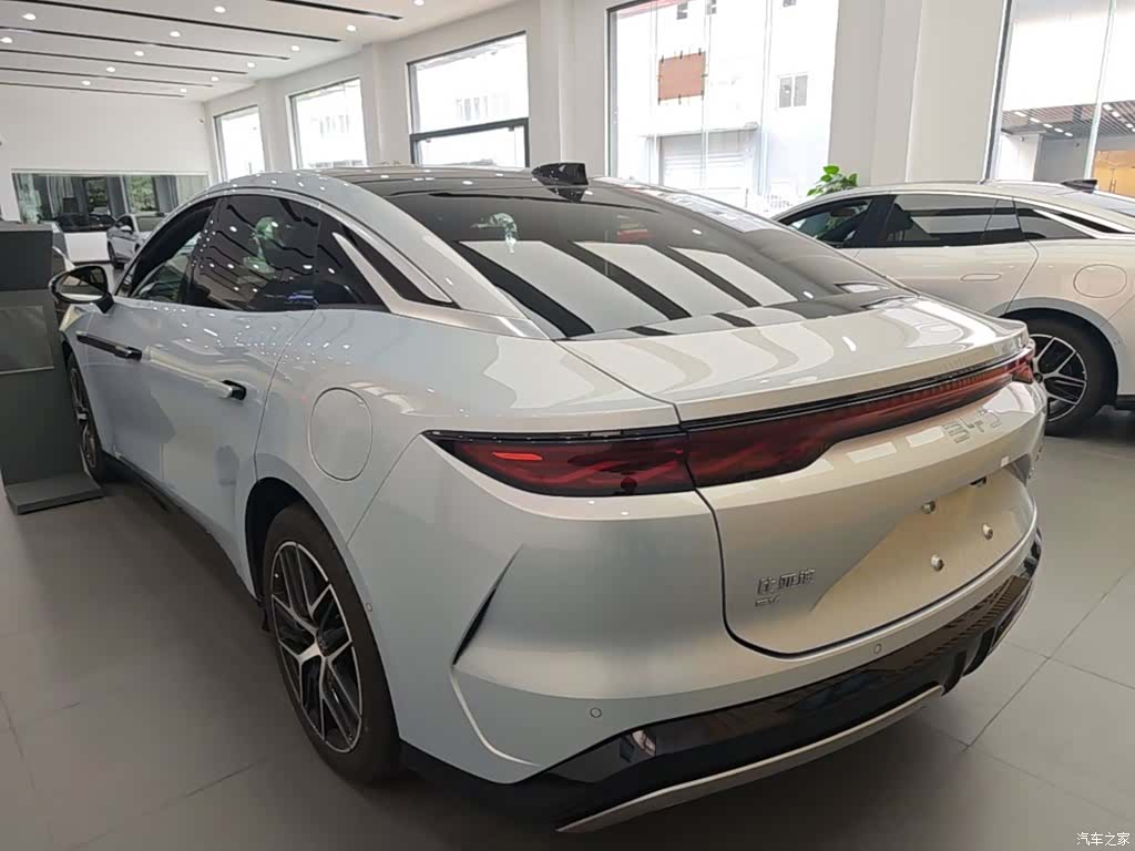 BYD Han, 2025 все фото