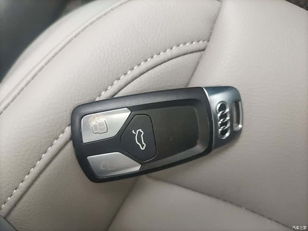 Audi A4L, 2018 9