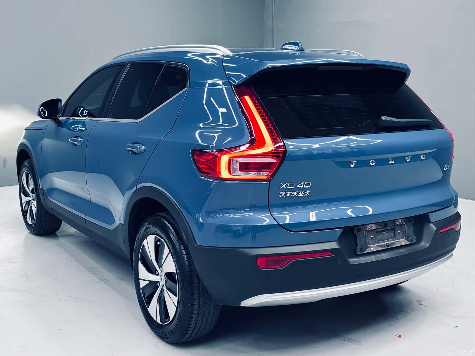 Volvo XC40, 2023 3