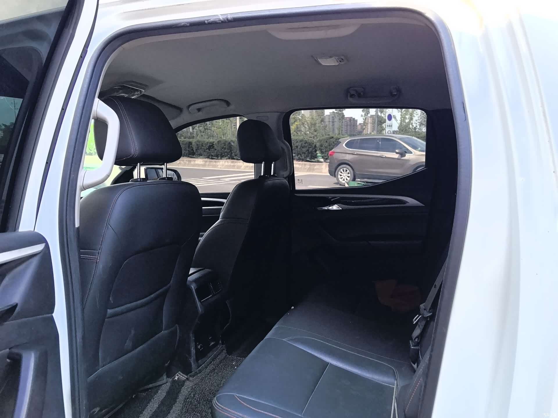 Maxus T60, 2019 18