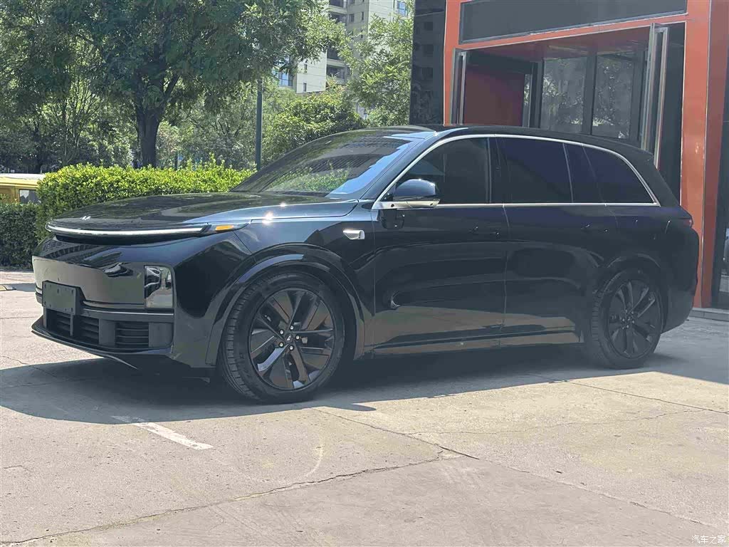 Li Auto L8, 2023 1
