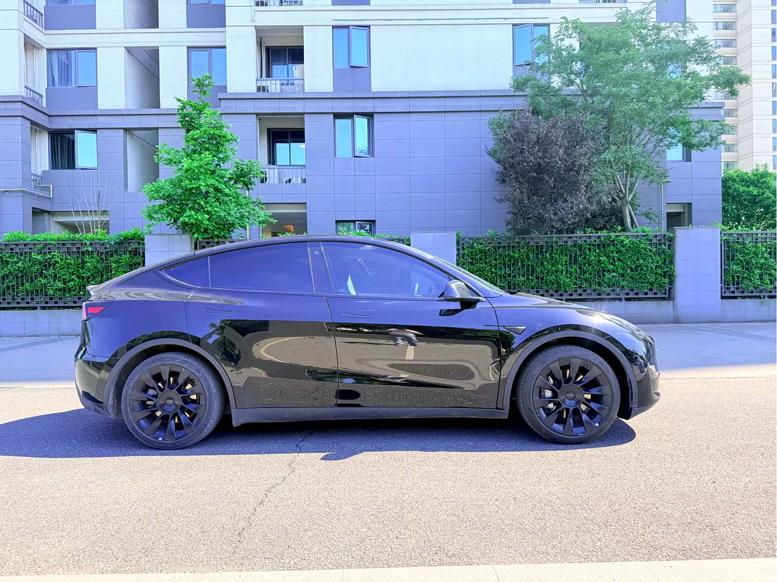 Tesla Model Y, 2022 4
