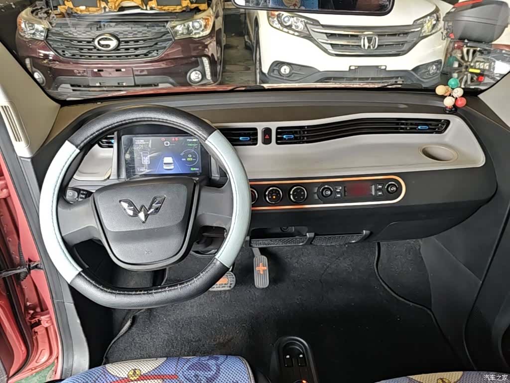 Wuling MINIEV, 2021 10