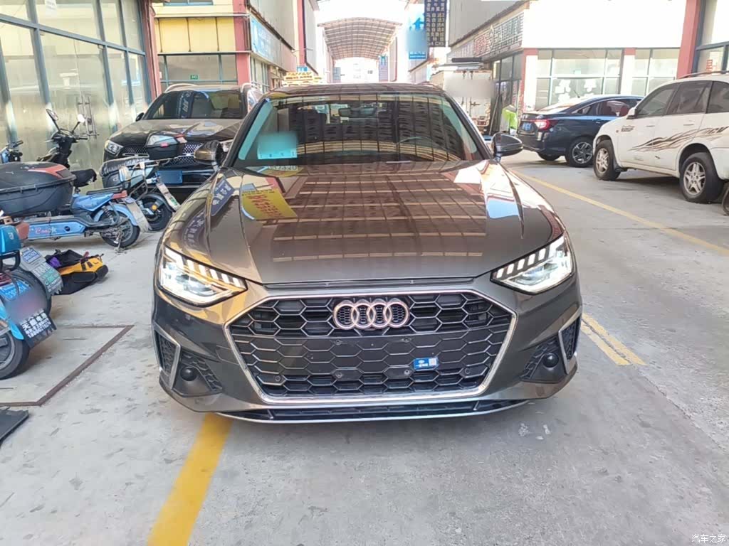 Audi A4L, 2022 3